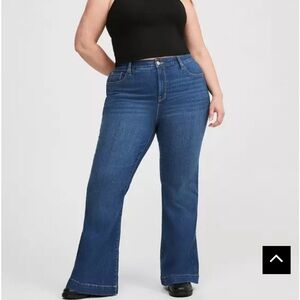 NWT TORRID Sky High Flare High-Rise Jean 26W tall